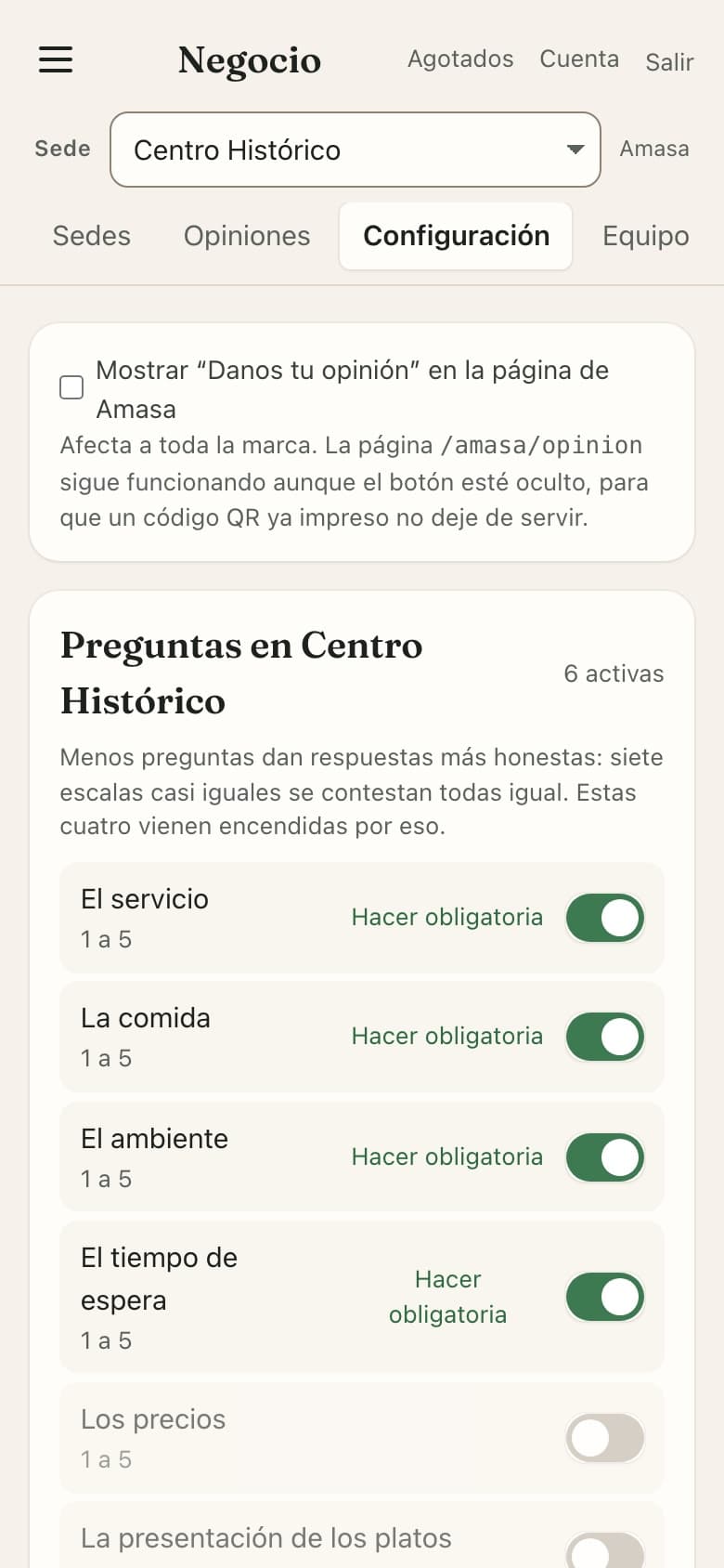 Las preguntas de la encuesta de una sede: cuatro encendidas, las demás apagadas, y la opción de hacerlas obligatorias