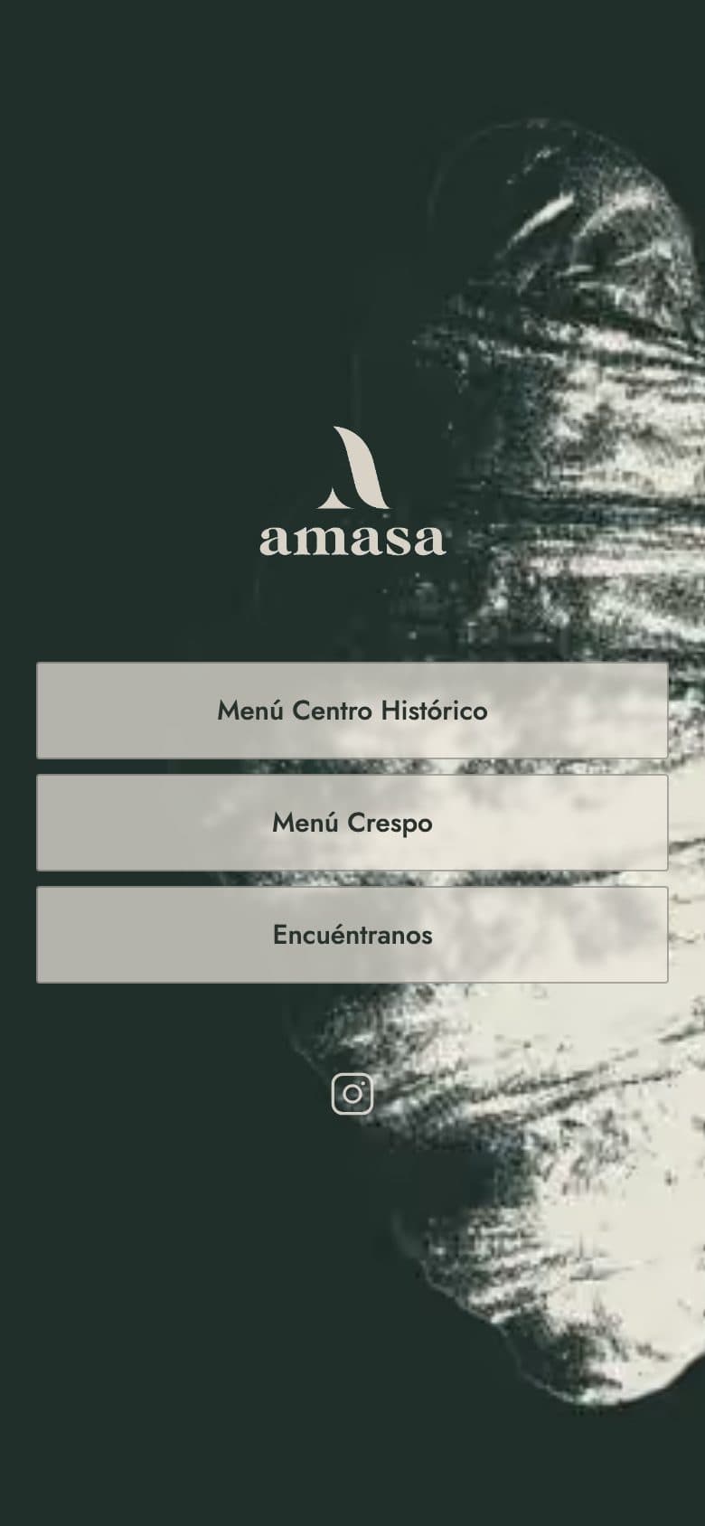 La página de Amasa en el celular: el menú de cada sede, Encuéntranos e Instagram